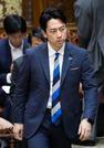 　衆院予算委の集中審議に臨む小泉農相＝６日午後