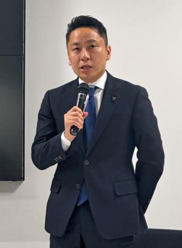 　ＪＯＣの専務理事に就任し、記者会見する太田雄貴氏＝１０日午後、東京都内