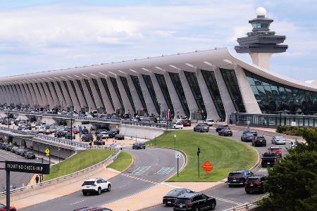 　ワシントン近郊のダレス国際空港＝２９日（ゲッティ＝共同）