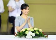 　全日本高校馬術競技大会の開会式に出席された佳子さま＝２４日午前、静岡県御殿場市の馬術・スポーツセンター