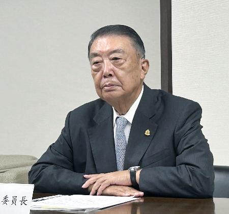 　横綱審議委員会後に記者会見する大島理森委員長＝２８日、両国国技館