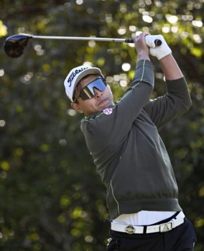 　第２日、通算１４アンダーで首位の鈴木晃祐＝Ｋｏｃｈｉ黒潮ＣＣ