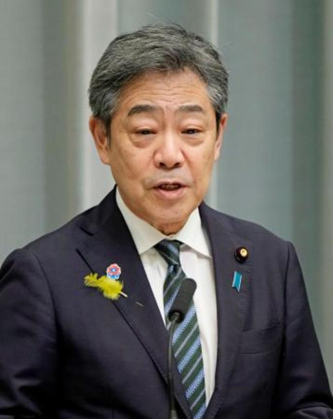 　記者会見する青木官房副長官＝２日午前、首相官邸