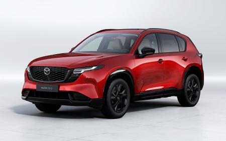 　マツダが欧州で公開した新型の「ＣＸ―５」