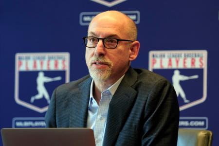 　米大リーグ選手会のマイヤー暫定専務理事＝２０２２年３月、ニューヨーク（ＡＰ＝共同）