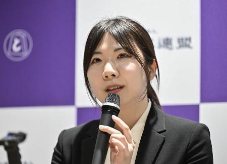 　西山朋佳女流三冠＝１月、大阪府高槻市の関西将棋会館