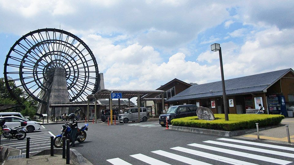 地域活性化のための理想的な運営で視察が絶えない「おばあちゃん市・山岡」＝恵那市山岡町