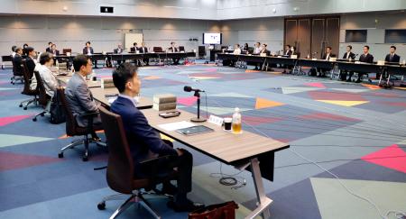 　再審制度見直しを議論する法制審議会部会の第３回会合＝２０日午前、法務省
