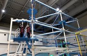 新たにオープンした高さ１１メートルのロープアスレチック＝岐阜市正木中、マーサ２１