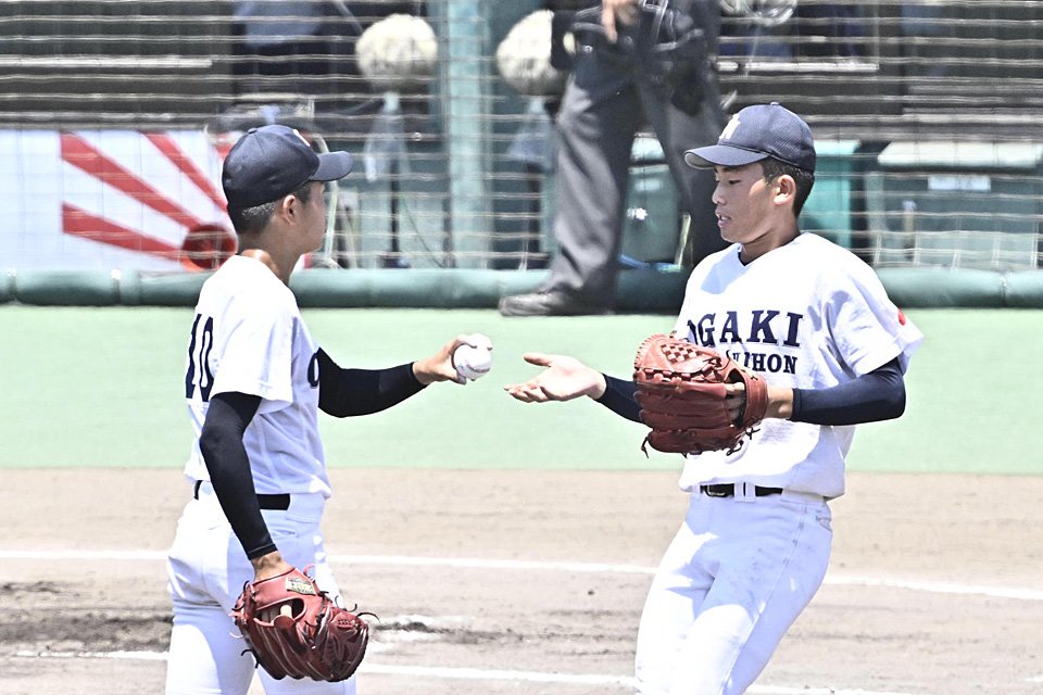 大垣日大×帝京大可児＝８回裏、大垣日大、再び山田が登板＝長良川