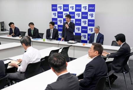 　国会内で開かれた立憲民主党の税制調査会などの合同会議＝２２日午後