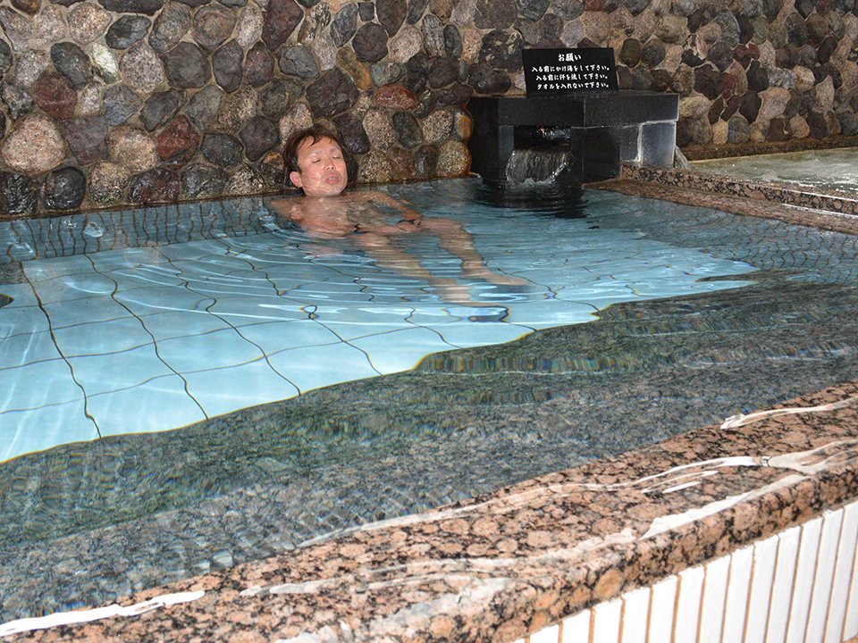 水都の井戸水をたっぷり使った水風呂