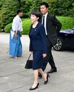 　靖国神社を参拝に訪れた高市前経済安保相＝２２日午前、東京・九段北
