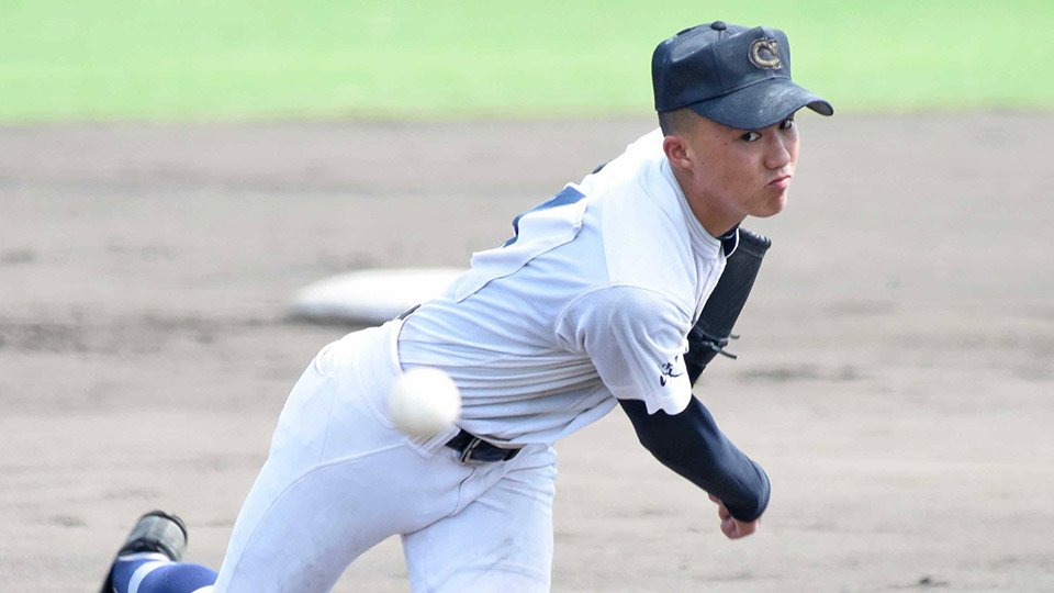 上田西×中京＝２安打完封した中京の松井＝明石トーカロ球場