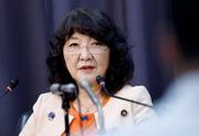 　税制改正大綱の閣議決定を受け、記者会見する片山財務相＝１５日午後、財務省