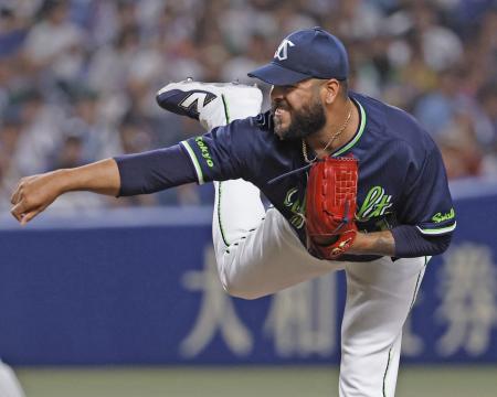 　中日戦に先発し５回４失点で２勝目を挙げたヤクルトのアビラ＝バンテリンドーム