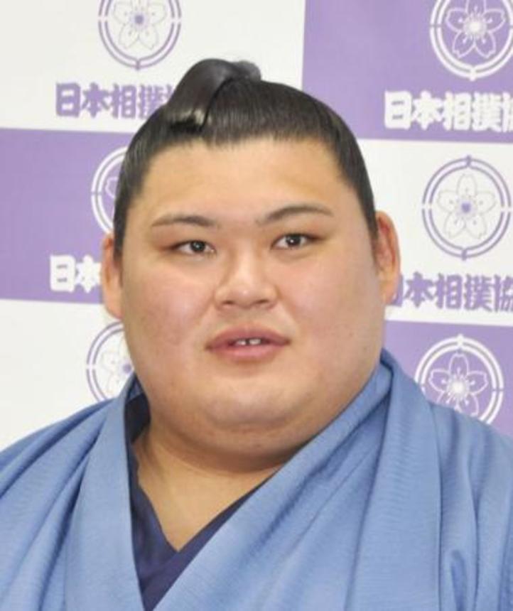 　大の里
