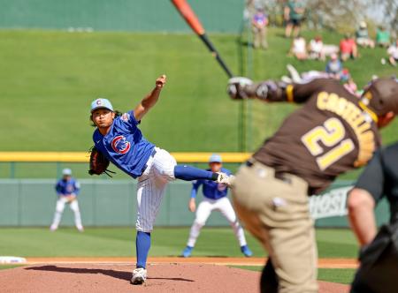 　パドレス戦に先発で初登板したカブス・今永＝メサ（共同）