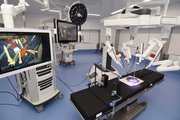 内視鏡手術支援ロボット「ダ・ヴィンチ」＝揖斐郡大野町下磯、岐阜・西濃医療センター西濃厚生病院