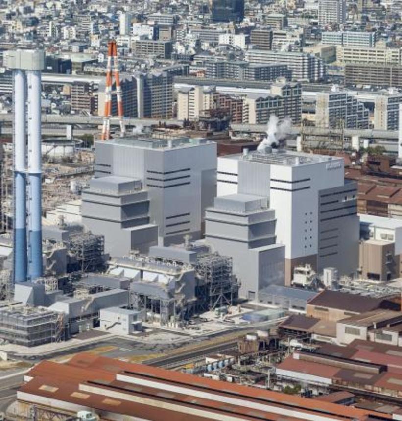　神戸製鋼所の子会社が建設した石炭火力発電所（左から）３、４号機＝２０２３年３月、神戸市灘区