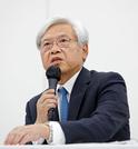 　配達員の点呼が不適切だった問題を巡り、記者会見する日本郵便の千田哲也社長＝１７日午後、東京都千代田区