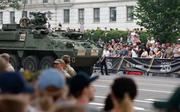 　米ワシントン中心部で行われた軍事パレード＝１４日（共同）