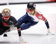 　男子５００メートル予選　滑走する吉永一貴＝ドルドレヒト（共同）