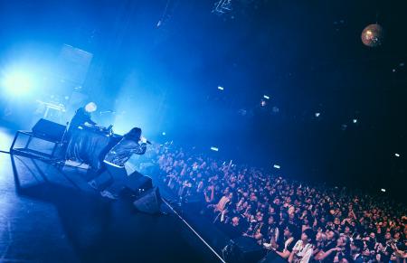 　地元ファンで満員になったＪ―ＰＯＰのコンサート＝４月、マレーシア・クアラルンプール（Ｚｅｐｐクアラルンプール提供、共同）