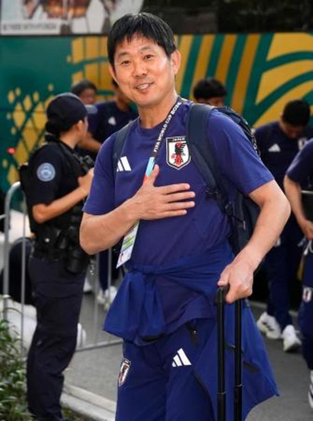 　メキシコ・モンテレイの宿舎に到着した森保監督＝１８日（共同）