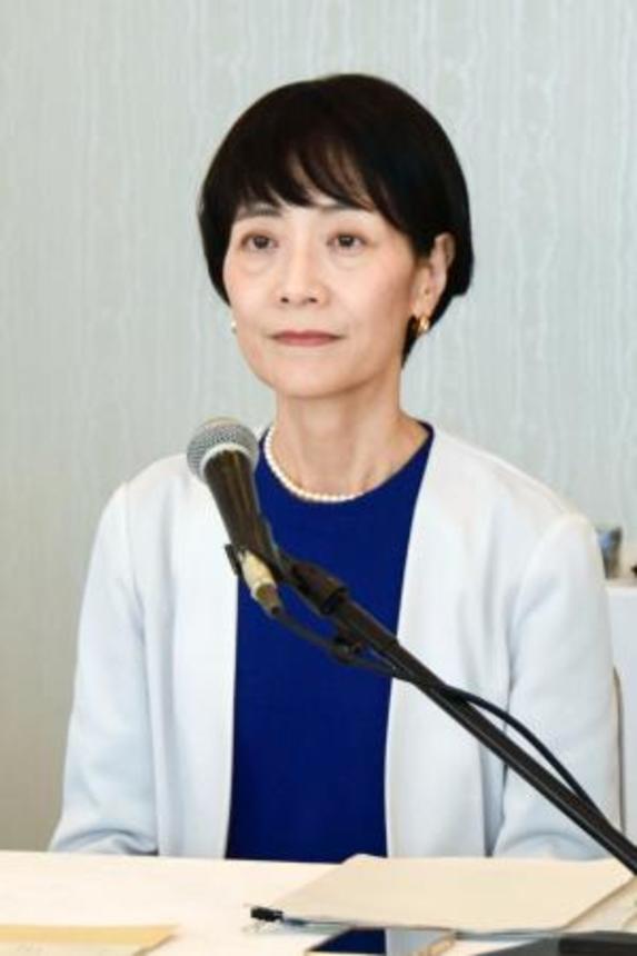 　講演に臨む日銀の中川順子審議委員＝２８日午前、山口県下関市