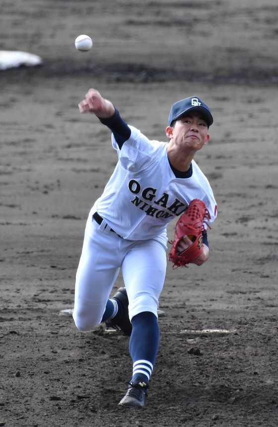 星稜×大垣日大＝２番手で登板した大垣日大の山田渓＝阪神甲子園球場