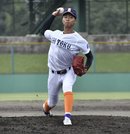 岐阜聖徳×岐阜工＝走者を出しながらも序盤を無失点で抑えた岐阜聖徳の先発長尾＝プリニー