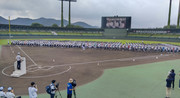 第１０４回全国高校野球選手権岐阜大会の開会式で、整列する選手たち＝９日午前９時２０分、岐阜市、長良川球場