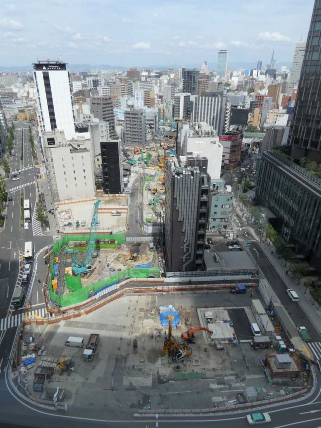 リニア中央新幹線・名古屋駅の建設工事で、更地化する名古屋駅東口＝名古屋市中村区名駅