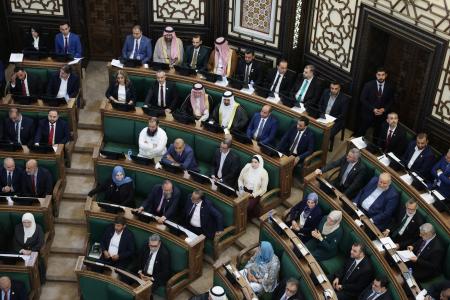 　シリアで招集された新議会＝１２日、ダマスカス（ゲッティ＝共同）