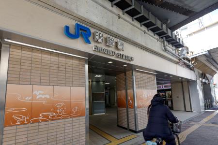 　ホーム安全スクリーンが反応しない事案が発生したＪＲ西日本の鴫野駅＝１９日、大阪市城東区