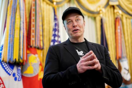 　米ホワイトハウスで話すイーロン・マスク氏＝５月３０日、ワシントン（ロイター＝共同）