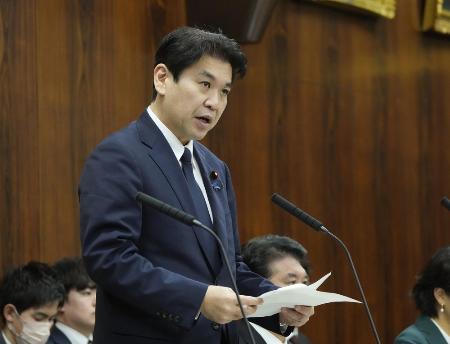 　松本洋平文科相＝２４日