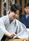 　将棋の第８４期名人戦７番勝負第４局で糸谷哲郎九段を破り、４連覇を果たした藤井聡太名人＝１７日午後、大阪府高槻市