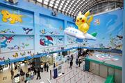 　愛称が「のと里山ポケモン・ウィズ・ユー空港」となり、キャラクターで装飾されたターミナルビル内＝７日午前、石川県輪島市の「のと里山空港」