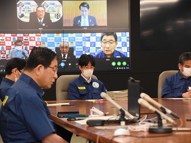 ワクチンの供給量確保と情報提供を国に求める岐阜県の古田肇知事＝１９日午後、県庁