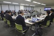 　生活保護訴訟の最高裁判決を受けた専門委員会＝１０月、厚労省