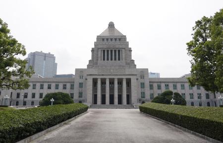 　国会議事堂＝２０２５年７月撮影