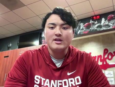 　オンラインで取材に応じる米スタンフォード大の佐々木麟太郎内野手＝２７日（共同）