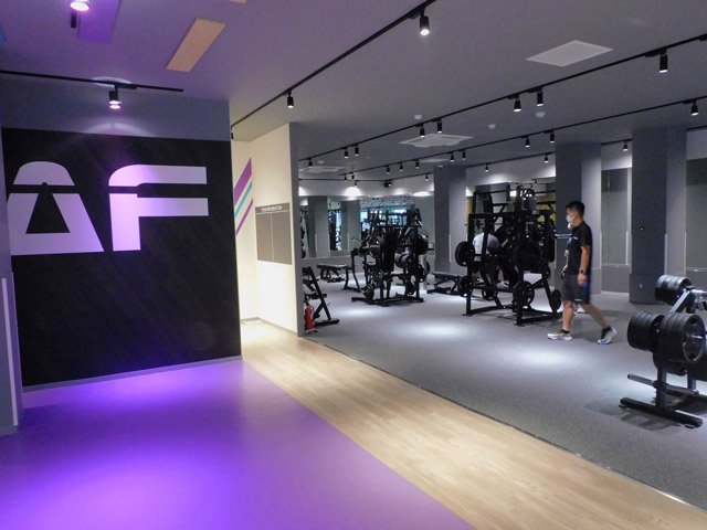 感染防止対策を徹底している店内＝瑞浪市上平町、エニタイムフィットネス瑞浪店