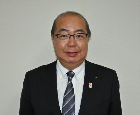 　新田八朗氏