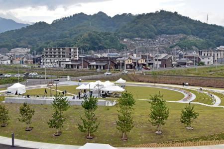 　東日本大震災の追悼施設「鎮魂の森あえーる」＝５日午前、岩手県大槌町