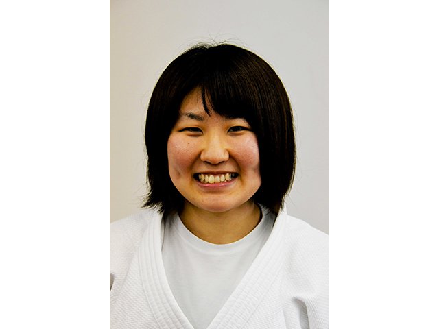 藤原由衣