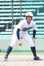 岐阜第一×岐阜＝４回裏岐阜第一、適時打を放った目川＝長良川