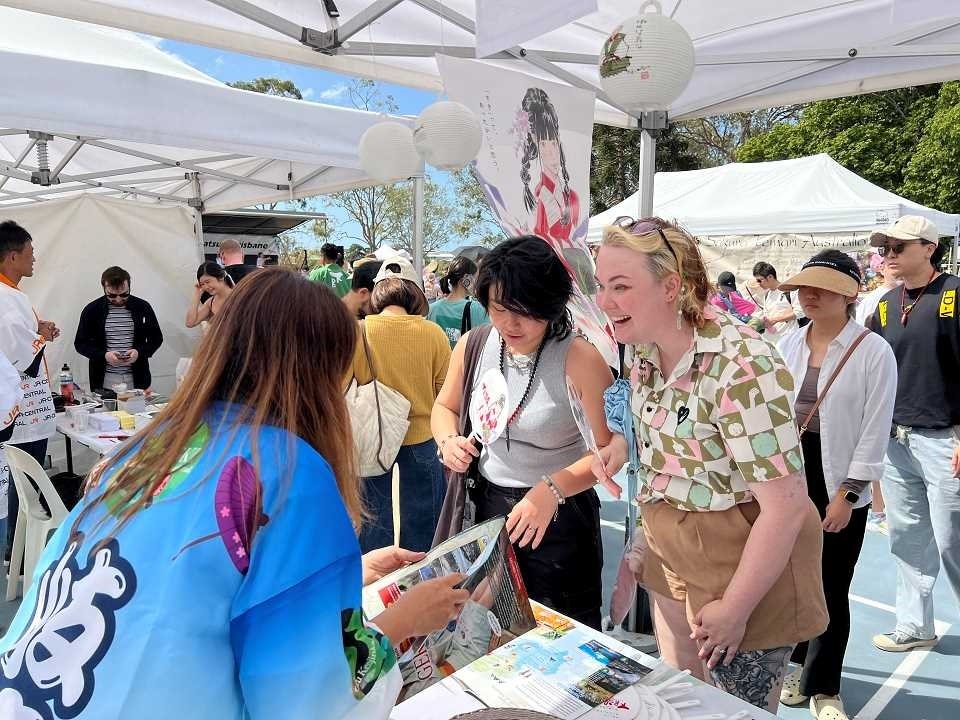 岐阜の観光や文化を発信した豪州県人会のブース＝オーストラリア・ブリスベン（同県人会提供）